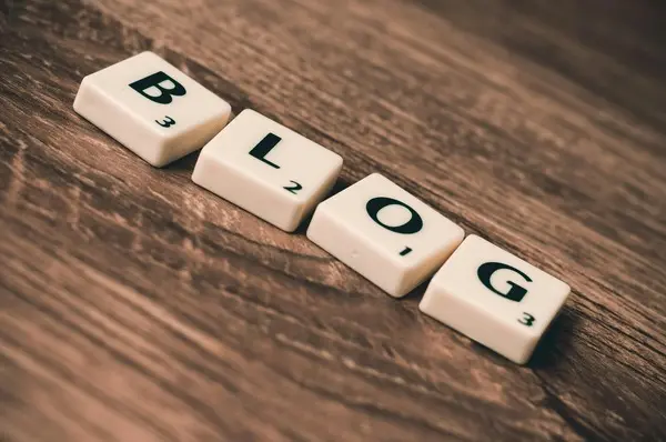 Make money online by blogging